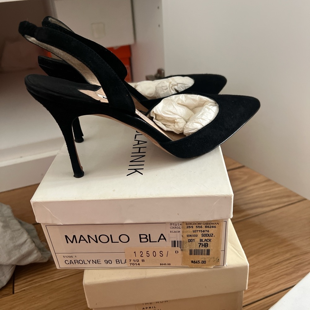 Manolo Blahnik Carolyne Size 37.5